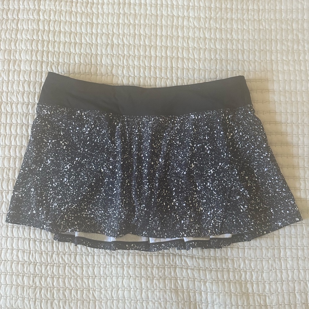 Tennis skirt with back pleats